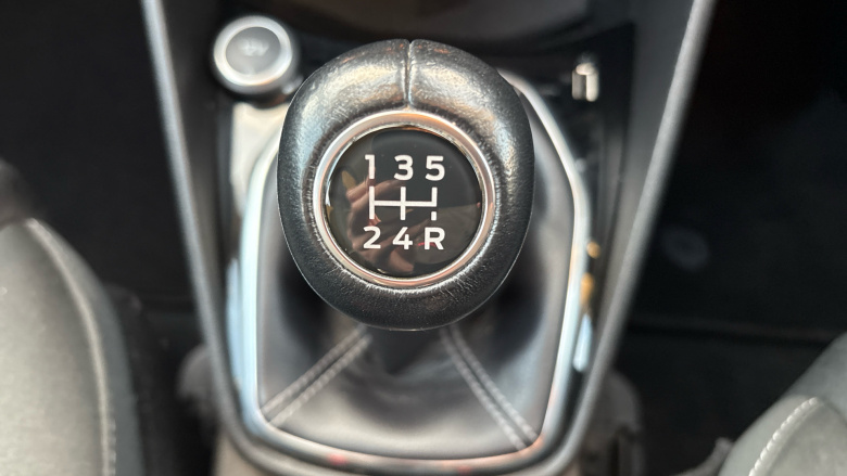 Ford Fiesta 1.1 Zetec 5dr Petrol Hatchback